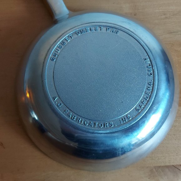 A.C. Fabricators -Gardena CA Vtg Aluminum Omelet